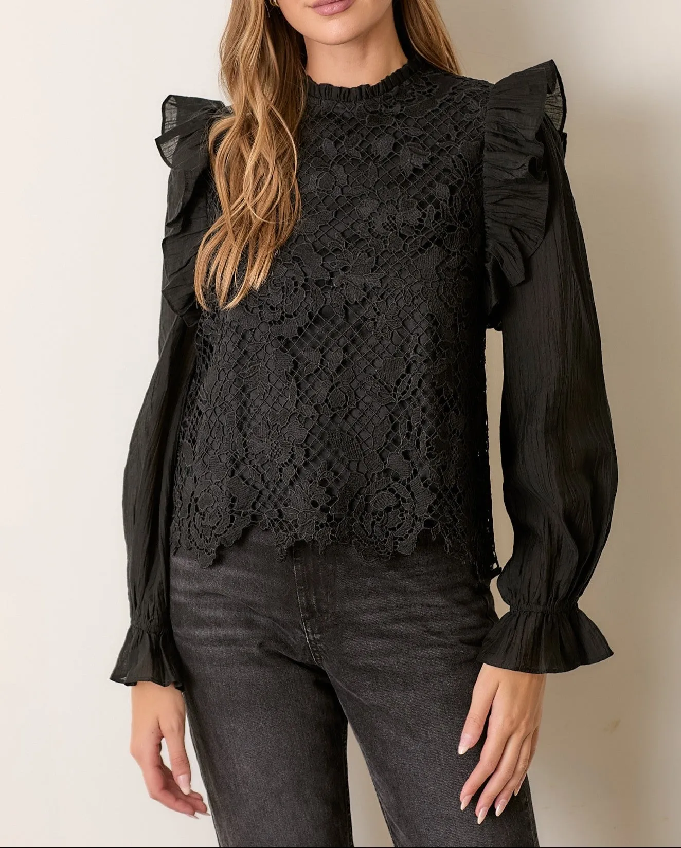 TEXTURED LONG SLEEVE TOP W SHOULDER RUFFLE